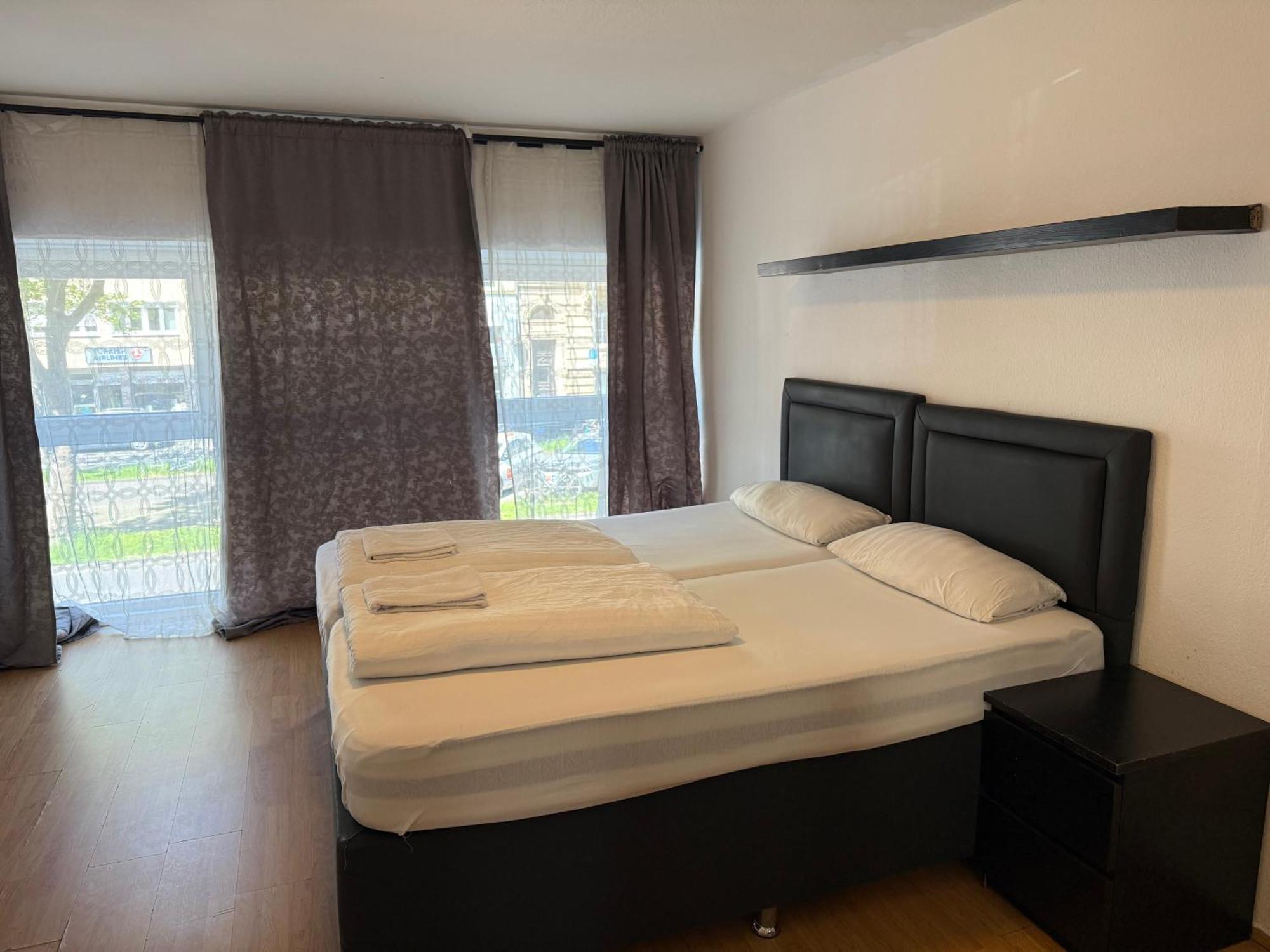 קלן Hotel Garni Emir מראה חיצוני תמונה