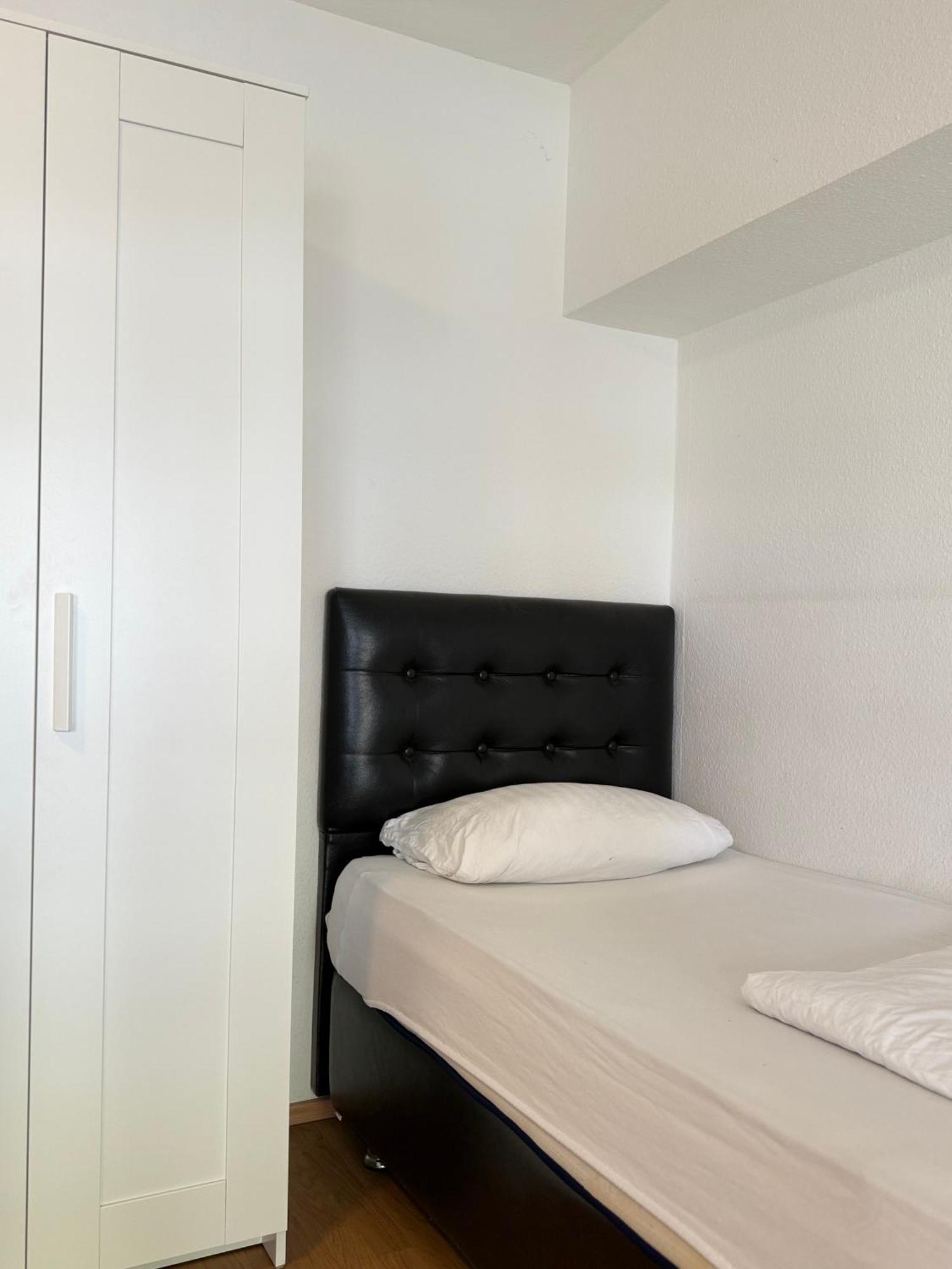 קלן Hotel Garni Emir מראה חיצוני תמונה