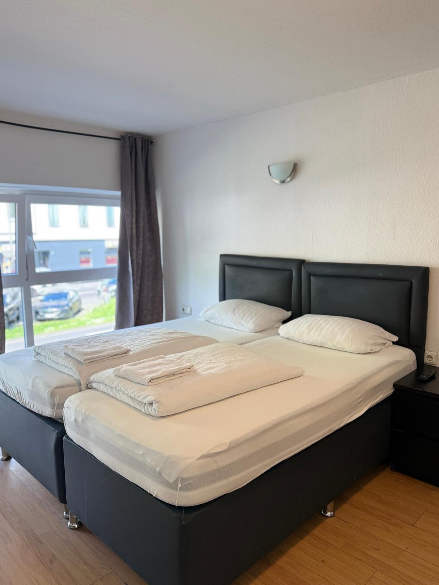 קלן Hotel Garni Emir מראה חיצוני תמונה