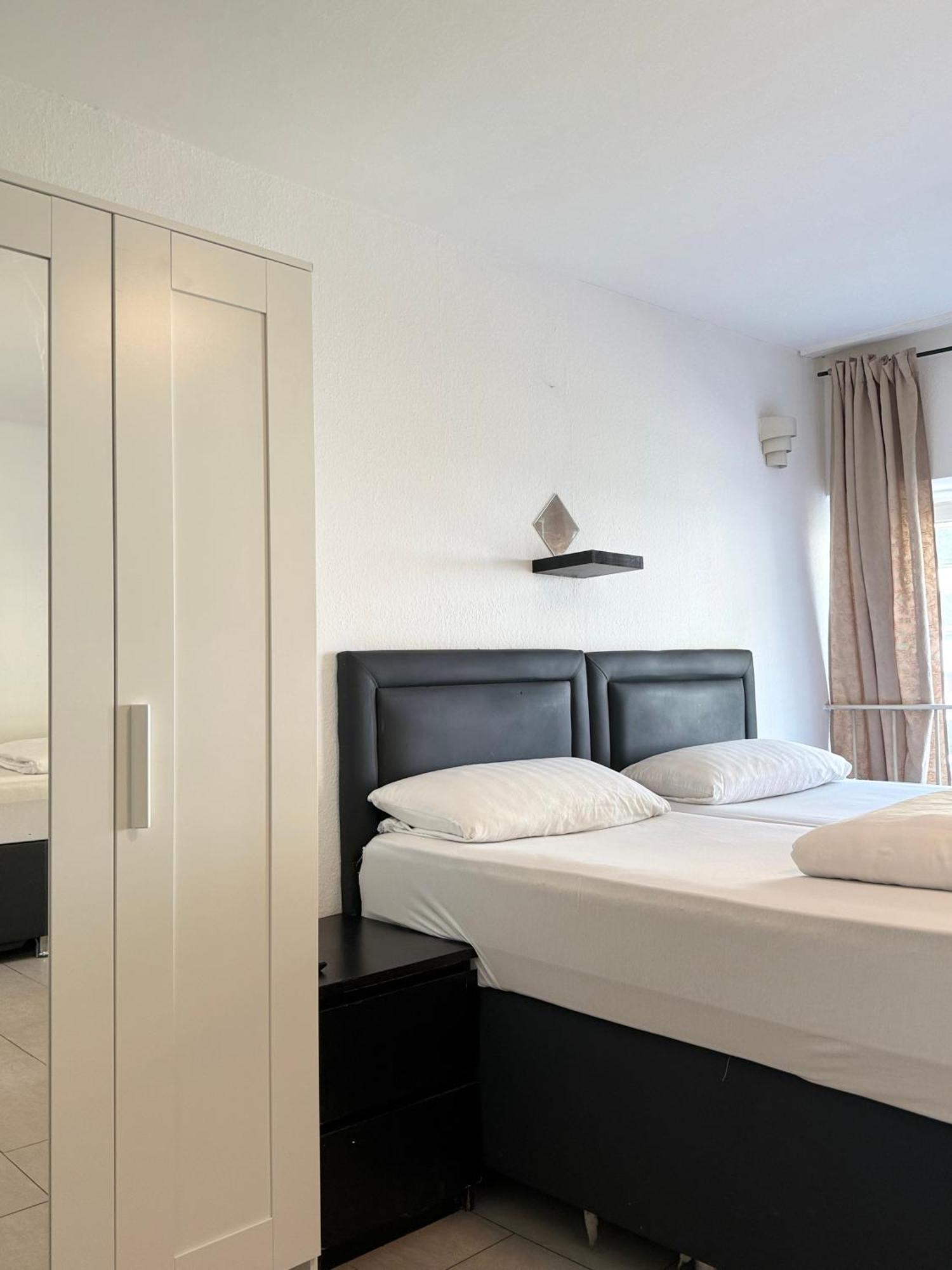 קלן Hotel Garni Emir מראה חיצוני תמונה