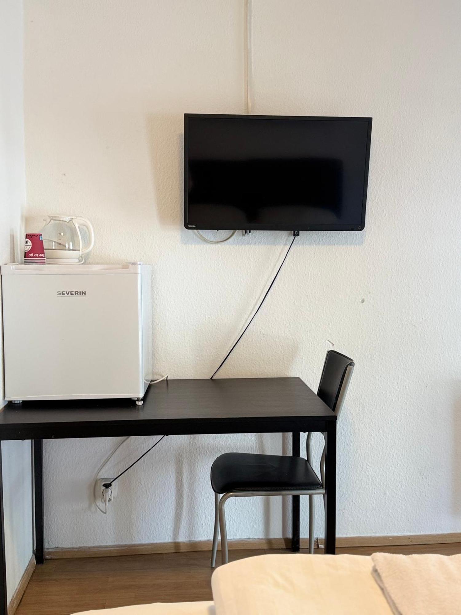 קלן Hotel Garni Emir מראה חיצוני תמונה