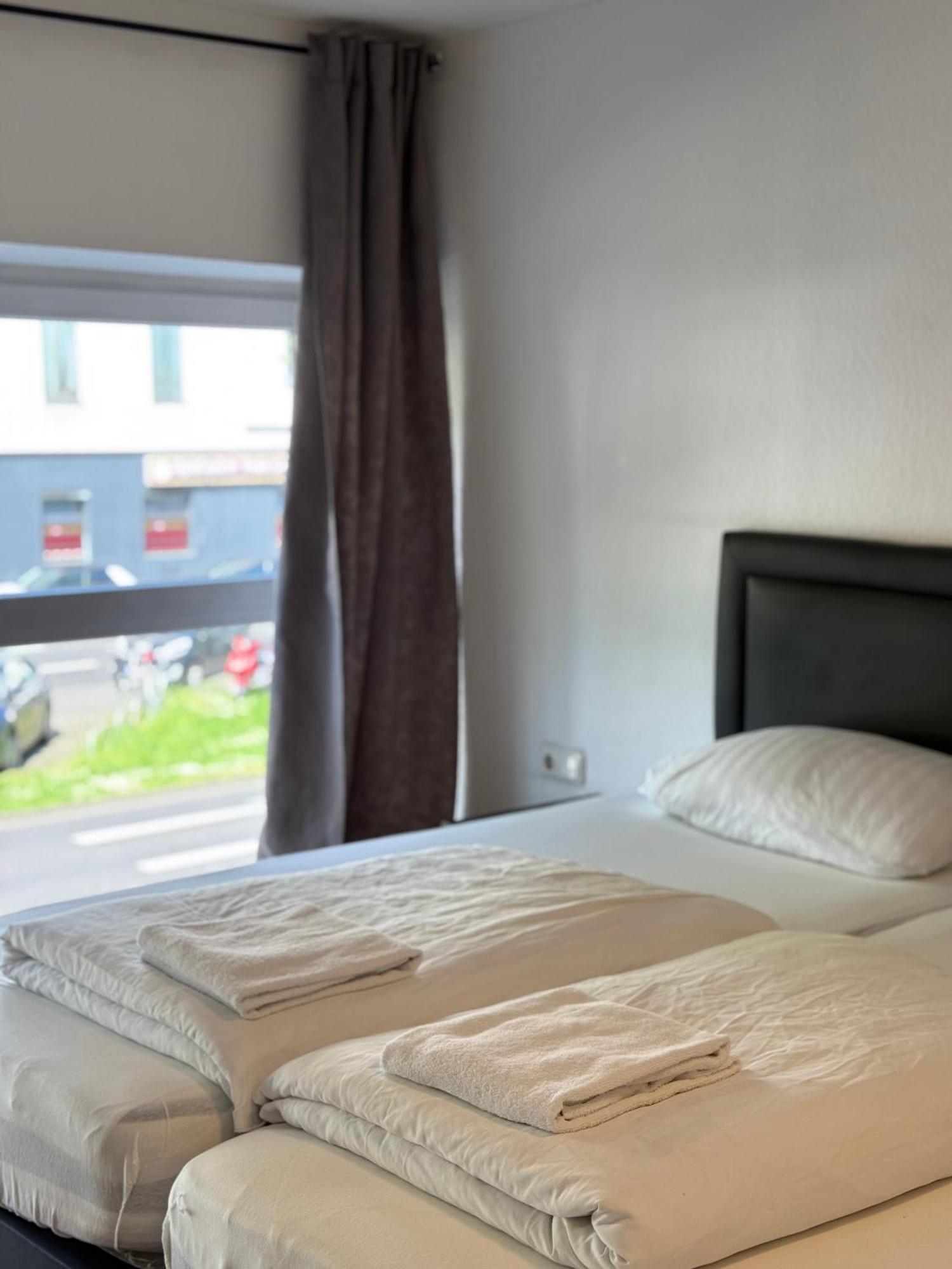 קלן Hotel Garni Emir מראה חיצוני תמונה
