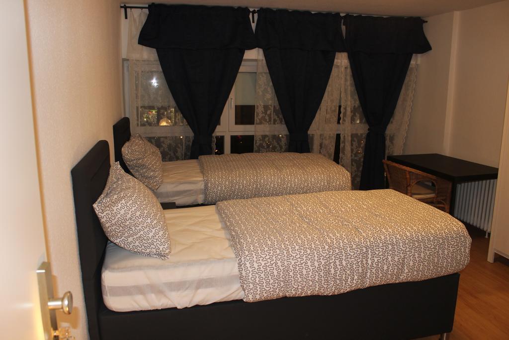 קלן Hotel Garni Emir מראה חיצוני תמונה
